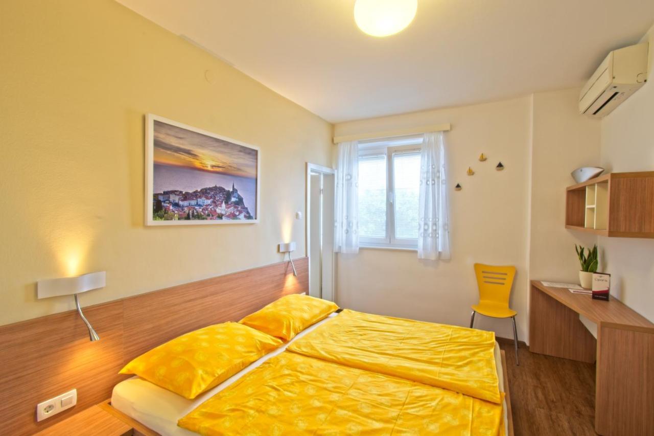 Sea View Guesthouse Opara Piran Exteriör bild
