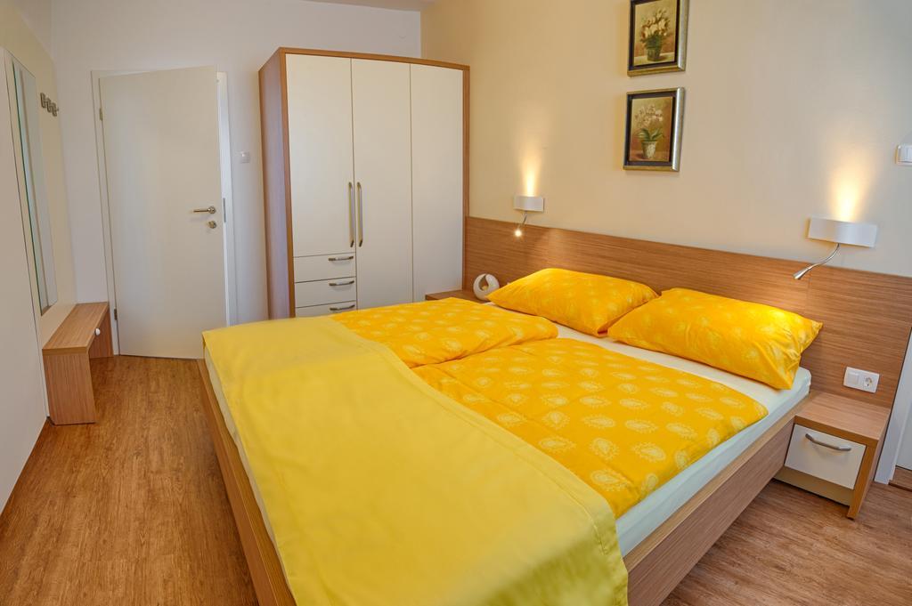 Sea View Guesthouse Opara Piran Rum bild