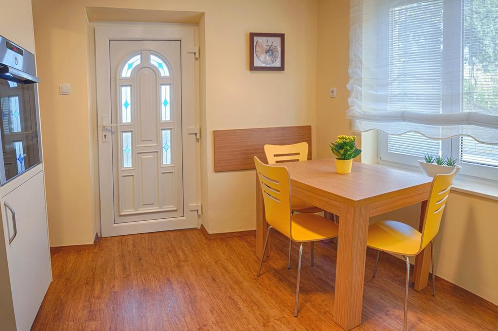Sea View Guesthouse Opara Piran Rum bild